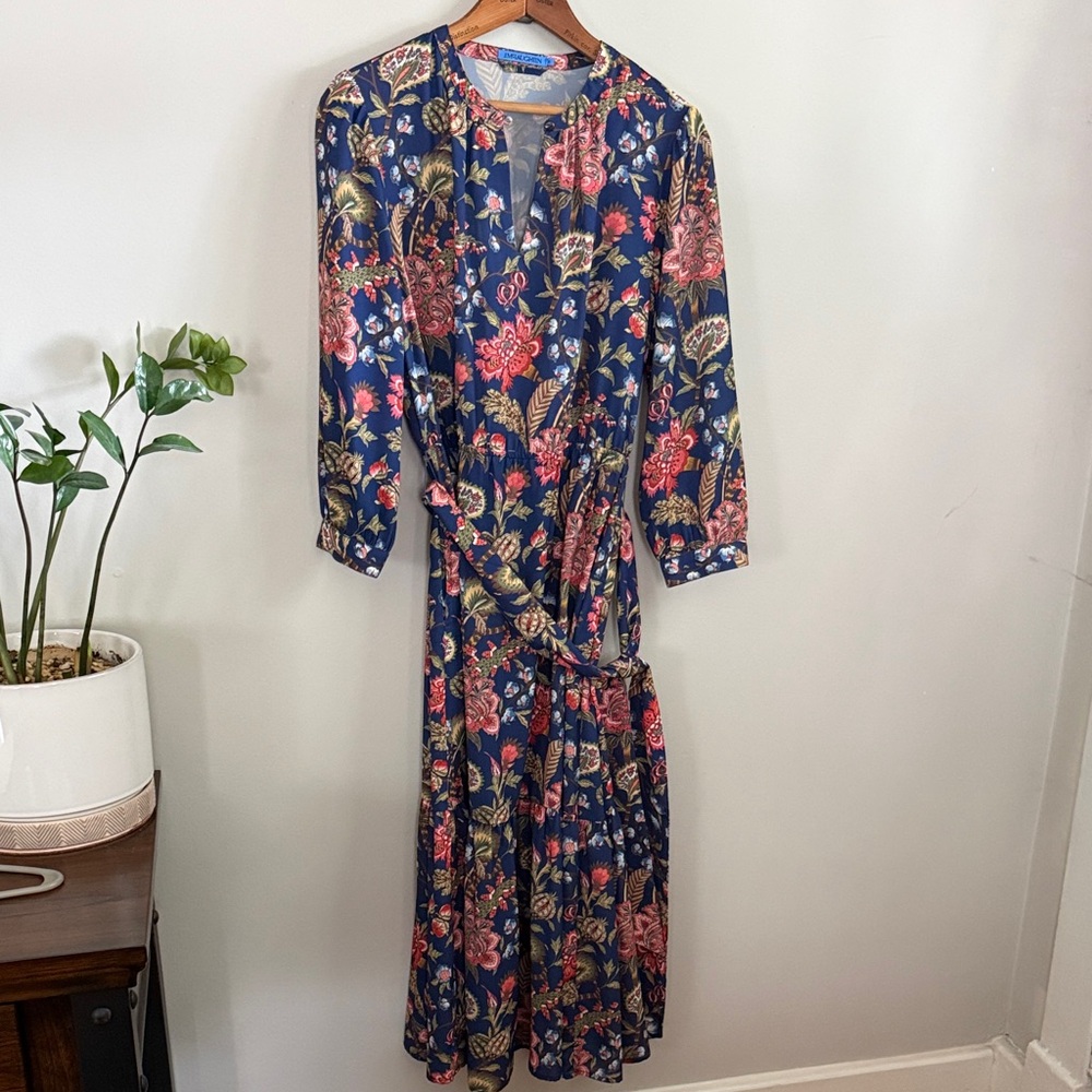 J. McLaughlin Navy Floral Long Sleeve Midi Dress with Waist Tie